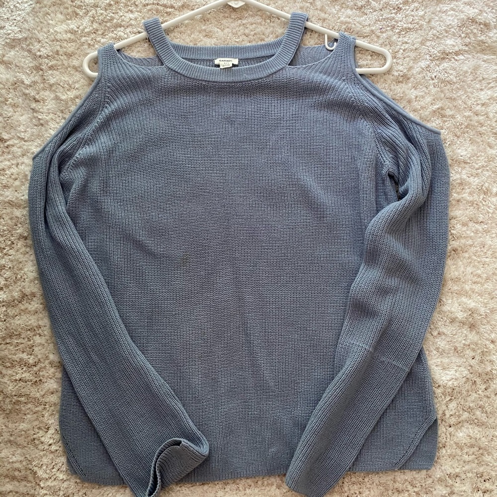 Tillys sweater